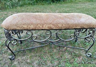 Very cute bench!! in Calgary