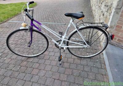 Free ad: Vintage Bicycle - Schwinn (lock included) in Brussels. Vintage Bicycle - Schwinn (lock included) in Brussels
