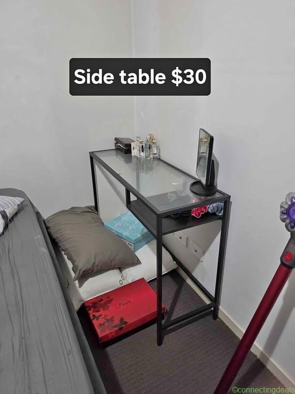 Wall table