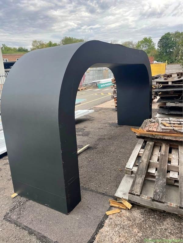 Wooden Arch W4xH2xD1 metres Collection WS1
