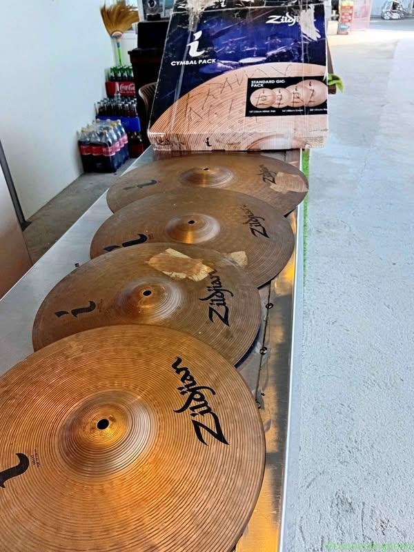 Zildjian Cymbals Set