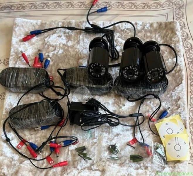 ZOSI HD Security Camera Set – Like New
