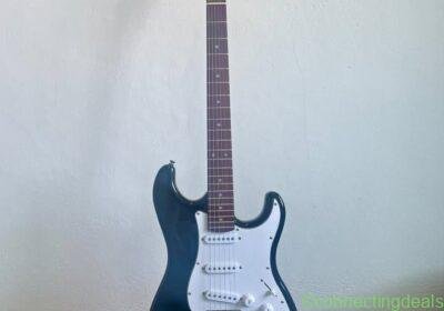 Free ad: Harley Benton Standard Series Electric Guitar in Bacău. Harley Benton Standard Series Electric Guitar in Bacău