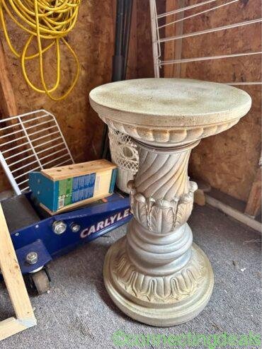 Garden stand pillar column