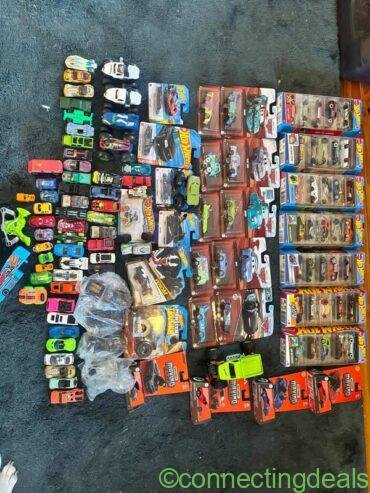 Pending pickup Bulk lot of toy cars Hotwheels Disney cars Matchbox and heaps of variety
