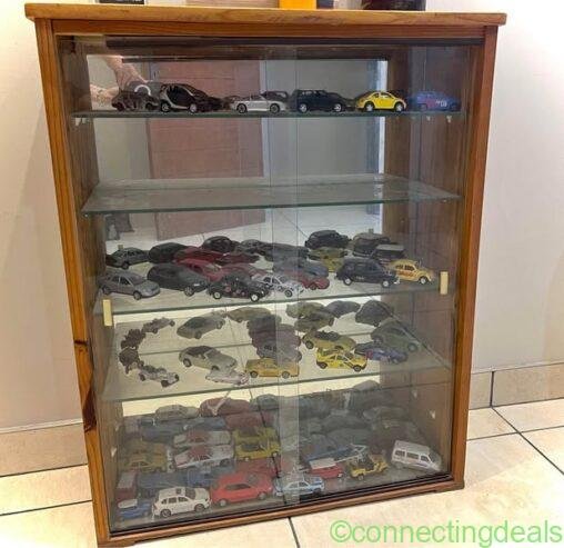 Model car show case with cars