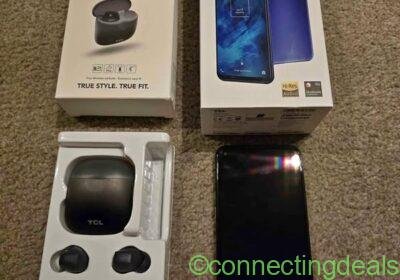 Mobile phone with buds