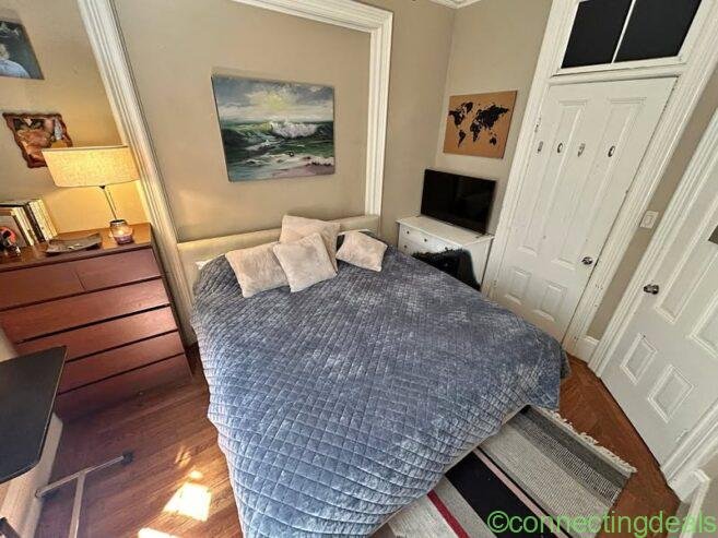 Private room for rent