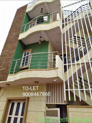 2 Beds 2 Baths – House