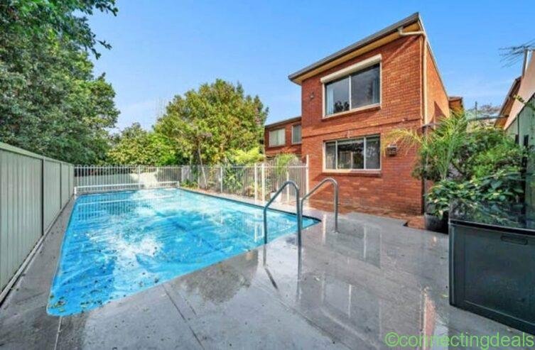 5 Bed House Available For Rent