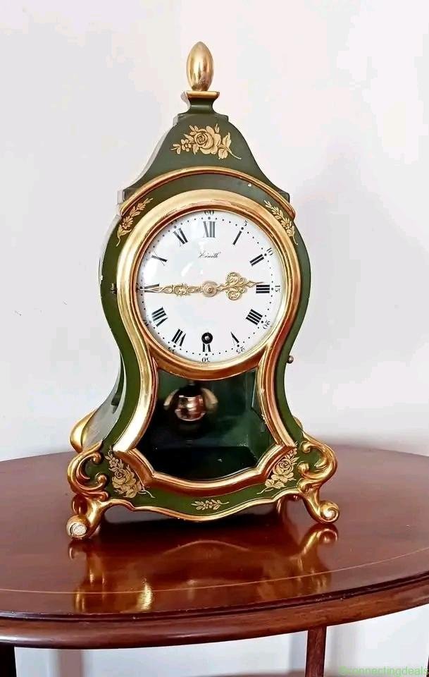 Antiques mantel clock for sale