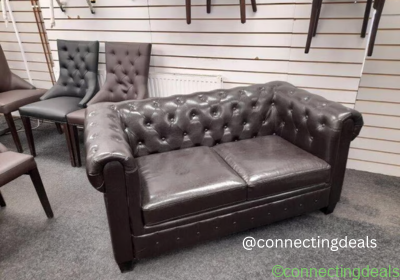 2-Seater-Chesterfield-Sofa