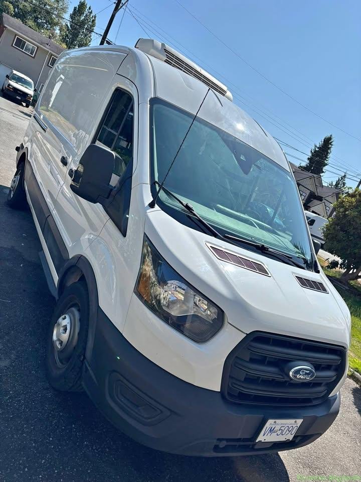 2020 Ford t-250 high roof
