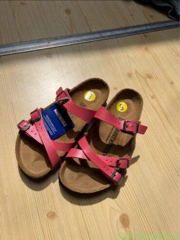 Beautiful sandal for sale